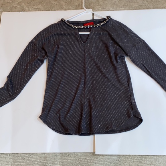 Jennifer Lopez  Gray with Silver thread long sleeve Top with Rhinestones at neck - Picture 3 of 11